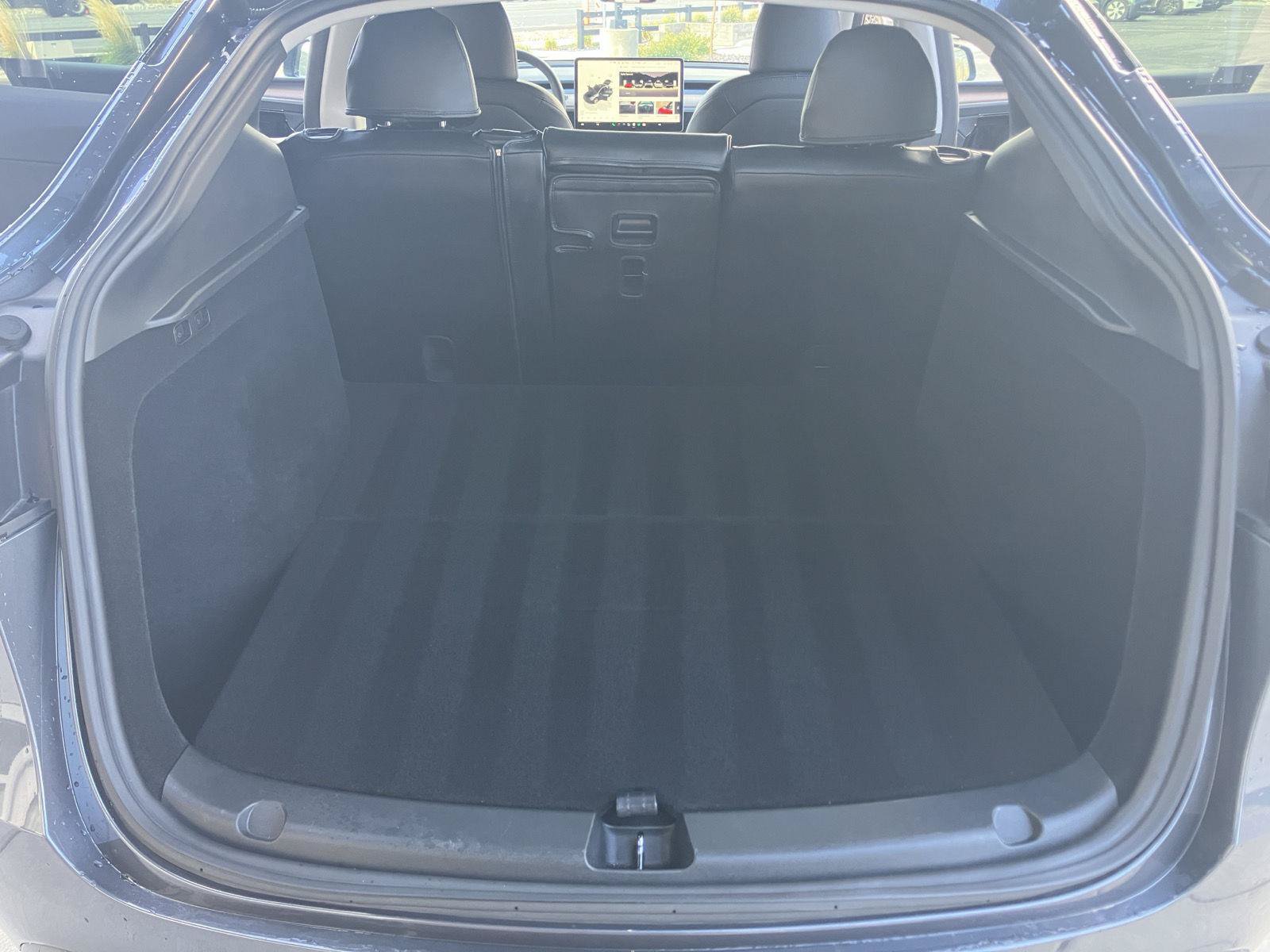 Used 2023 Tesla Model Y 2WD image 16