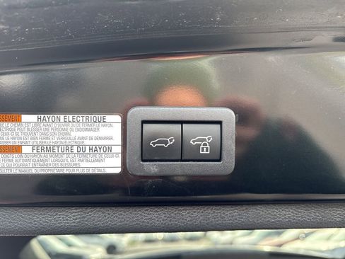 Used 2023 Toyota Corolla Cross XLE w/ Convenience Package image 26