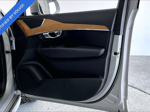 Used 2023 Volvo XC90 B6 Plus w/ Protection Package Premier AWD/4WD image 22