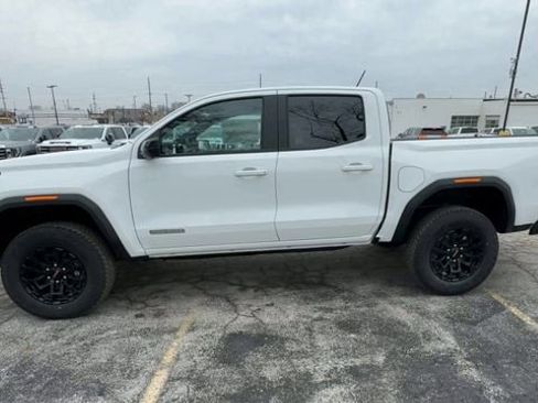 New 2026 GMC Canyon Elevation w/ Convenience Package image 5