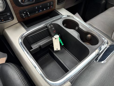 Used 2018 RAM 1500 Laramie w/ Convenience Group AWD/4WD image 39