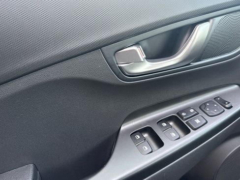 Certified 2023 Hyundai Kona SEL w/ Convenience Package image 14