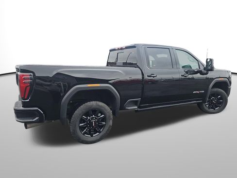 Used 2024 GMC Sierra 3500 AT4 w/ AT4 Premium Plus Package image 7