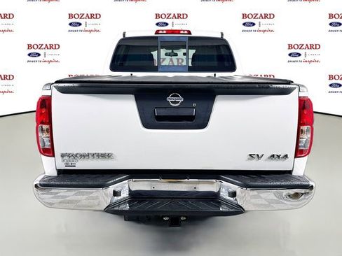 Used 2018 Nissan Frontier SV image 7