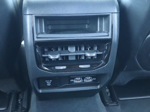 Used 2023 Jeep Grand Cherokee Altitude AWD/4WD image 32