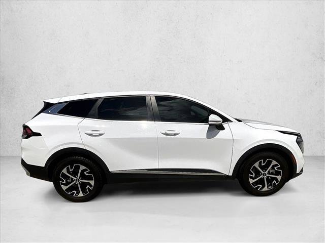 Used 2024 Kia Sportage EX FWD image 3