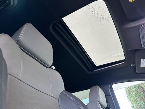 Used 2025 Chevrolet Silverado 1500 ZR2 w/ Technology Package image 21