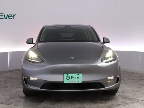 Used 2025 Tesla Model Y Long Range AWD/4WD image 12