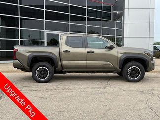 Used 2025 Toyota Tacoma TRD Off-Road w/ TRD Off Road Upgrade Package AWD/4WD video 2