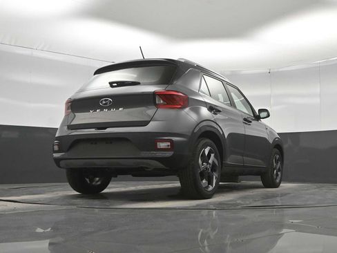 New 2026 Hyundai Venue SEL FWD image 35