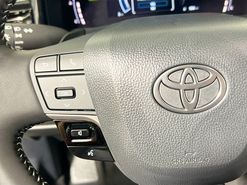 New 2026 Toyota Camry SE FWD image 18