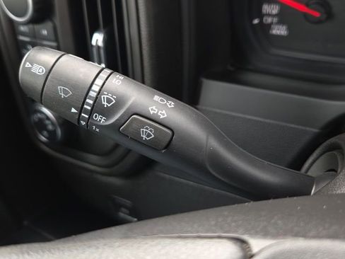 Used 2022 Chevrolet Silverado 1500 Custom image 33