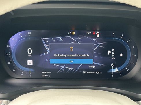 Certified 2025 Volvo V60 B5 Cross Country Ultra w/ Protection Package Premier image 10