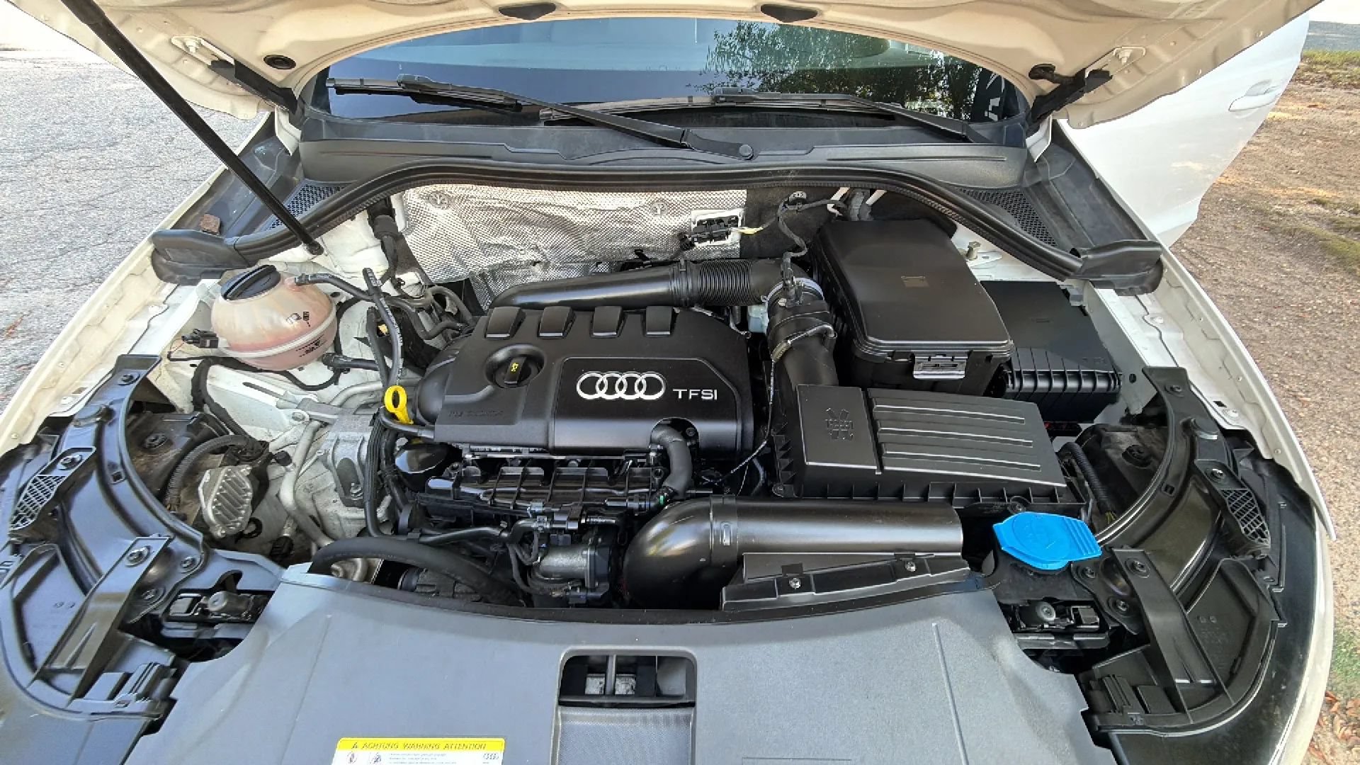 Used 2016 Audi Q3 2.0T Premium Plus w/ Technology Package AWD/4WD image 9