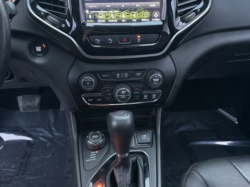 Used 2021 Jeep Cherokee Limited w/ Elite Package image 25