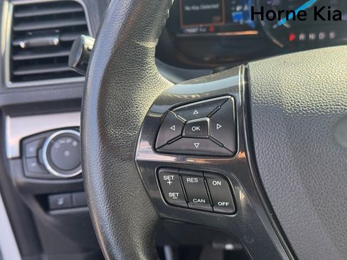 Used 2019 Ford Explorer XLT w/ Equipment Group 202A FWD image 17