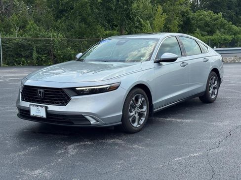 Certified 2024 Honda Accord EX image 9