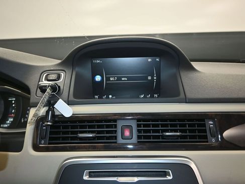 Used 2015 Volvo XC70 T5 Premier FWD image 25