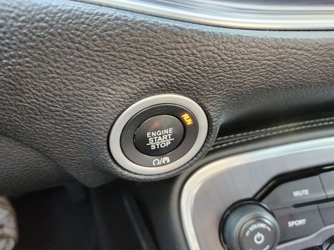 Used 2018 Dodge Challenger R/T w/ Sound Group image 8