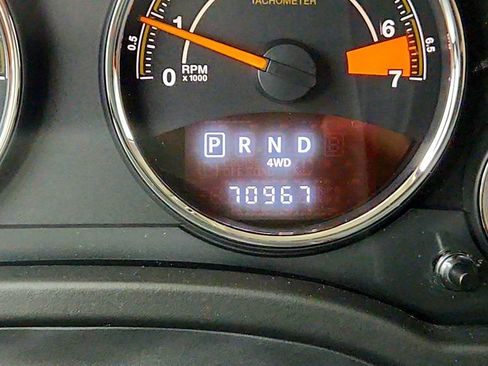 Used 2017 Jeep Compass High Altitude AWD/4WD image 16