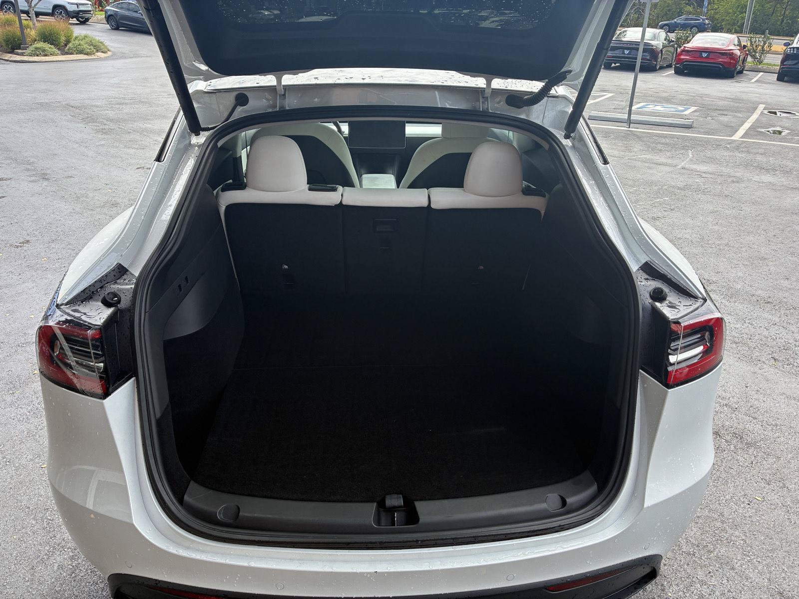 Used 2021 Tesla Model Y Long Range AWD/4WD image 13