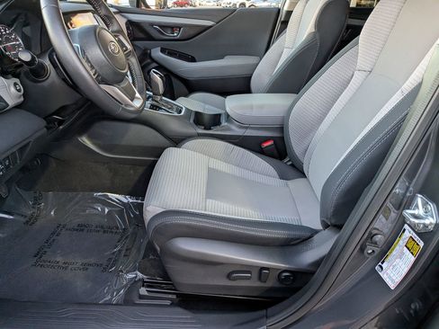 Used 2025 Subaru Outback Premium image 11