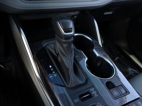 Used 2021 Toyota Highlander Limited image 29