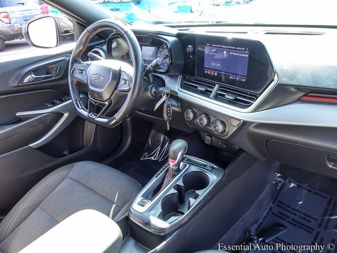 Used 2024 Chevrolet Trax RS w/ Driver Confidence Package FWD image 22