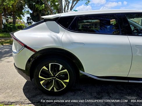 Used 2024 Kia EV6 Wind RWD image 57