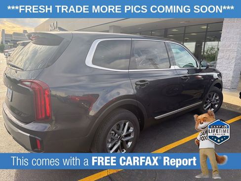 Certified 2025 Kia Telluride LX FWD image 4
