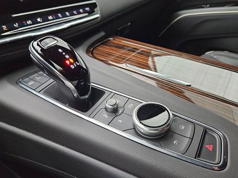 Certified 2024 Cadillac Escalade Premium Luxury RWD image 19
