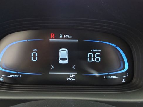 Certified 2025 Hyundai Venue SEL FWD image 17