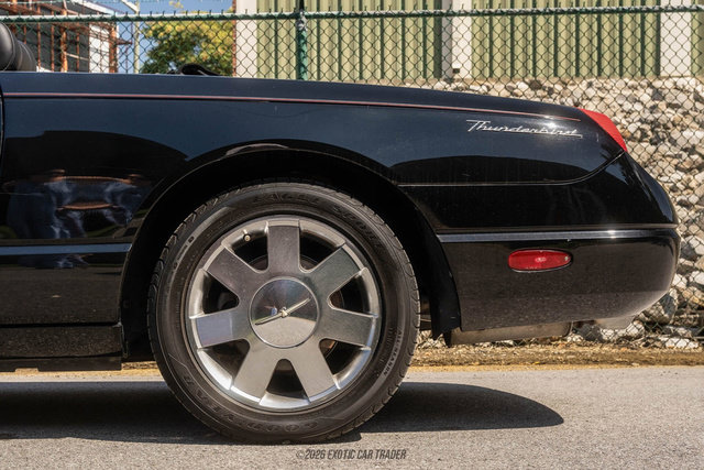 Used 2003 Ford Thunderbird RWD image 5