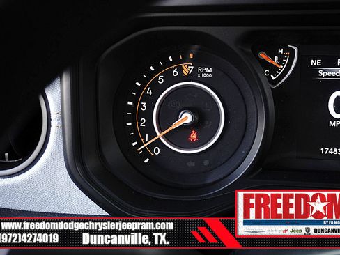 Used 2025 Jeep Gladiator Sport AWD/4WD image 35