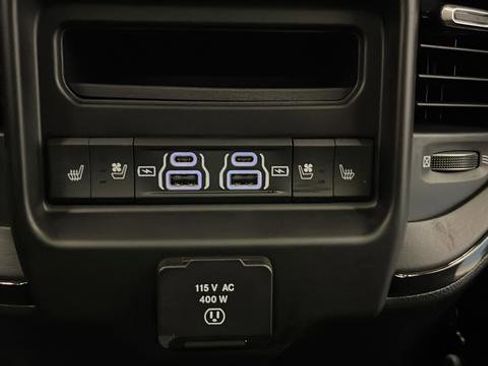 Used 2023 RAM 1500 Limited w/ Body Color Bumper Group image 38