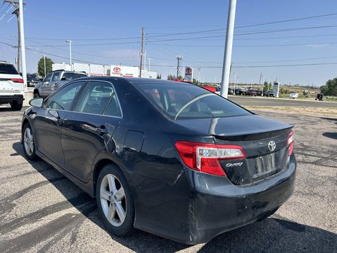 Used 2013 Toyota Camry SE FWD image 3
