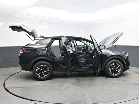 Used 2023 Kia Sportage LX AWD/4WD image 57