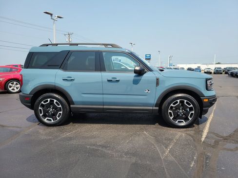 Certified 2023 Ford Bronco Sport Outer Banks w/ Tech Package AWD/4WD image 3