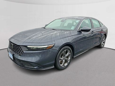 Certified 2024 Honda Accord EX-L image 4