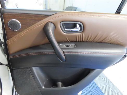 Used 2020 Nissan Armada Platinum w/ Platinum Reserve Package image 36