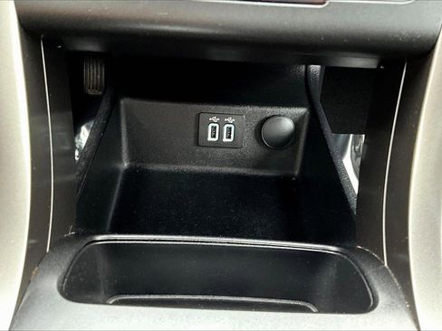 Certified 2019 Ford Fusion SE image 26