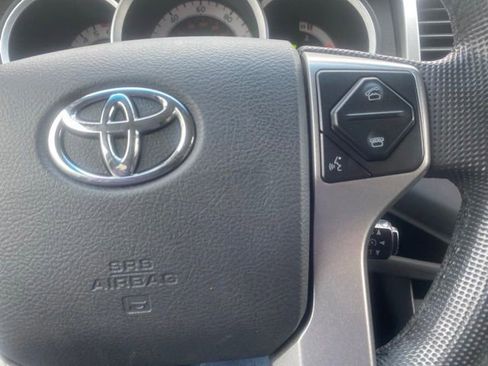 Used 2014 Toyota Tacoma PreRunner w/ SR5 Package RWD image 21
