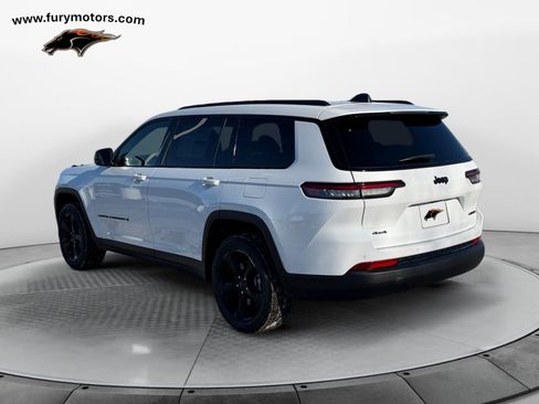 New 2025 Jeep Grand Cherokee L Limited w/ Black Appearance Package AWD/4WD image 5