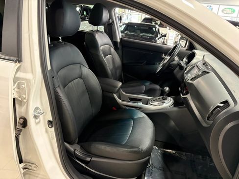 Used 2016 Kia Sportage SX image 5