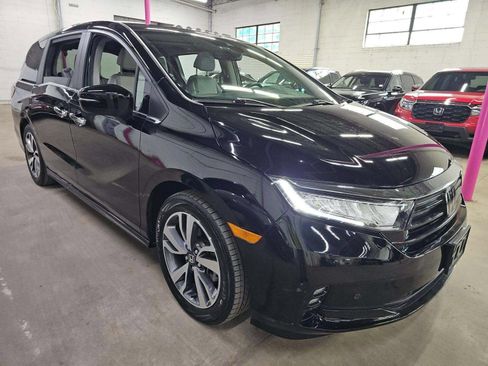 Used 2022 Honda Odyssey Touring image 3
