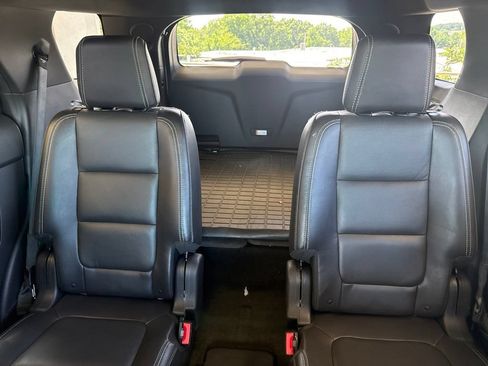Used 2015 Ford Explorer Sport w/ Equipment Group 401A AWD/4WD image 27