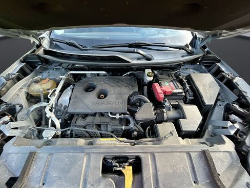 Used 2021 Nissan Rogue Platinum FWD image 35