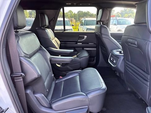 Used 2025 Ford Expedition Max Platinum w/ Stealth Appearance Package AWD/4WD image 14