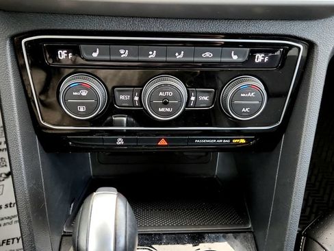 Used 2022 Volkswagen Atlas SE AWD/4WD image 32