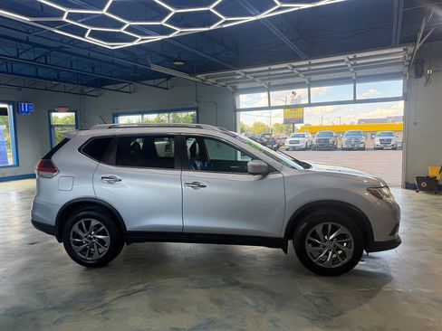 Used 2015 Nissan Rogue SL AWD/4WD image 4
